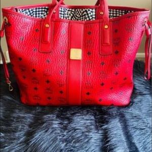 Large MCM reversible tote. Barley used. AUTHENTIC!